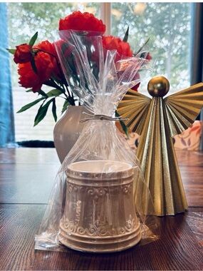DW Home ‘Tis The Season Two Wick Cream Decorative Candle NWT